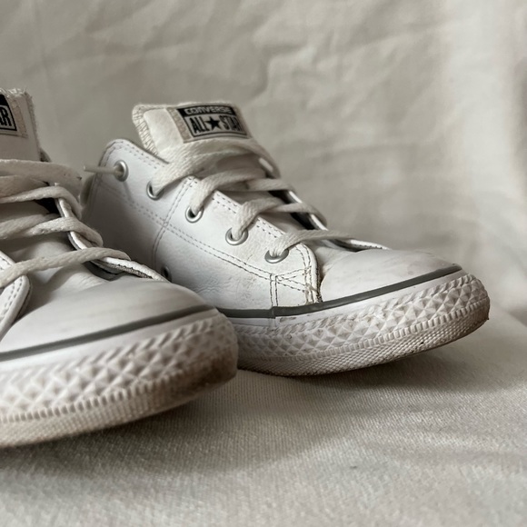 Converse All Star Madison Leather Sneaker Junior Unisex White 654220C Size 3 Low - Picture 7 of 10